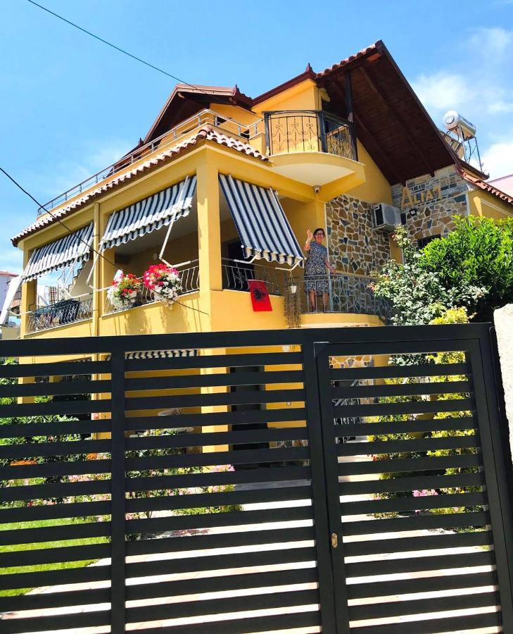 Vila Aliaj Luxury Apartment With 2 Rooms With Private Wonderful Terrace Durrës Kültér fotó