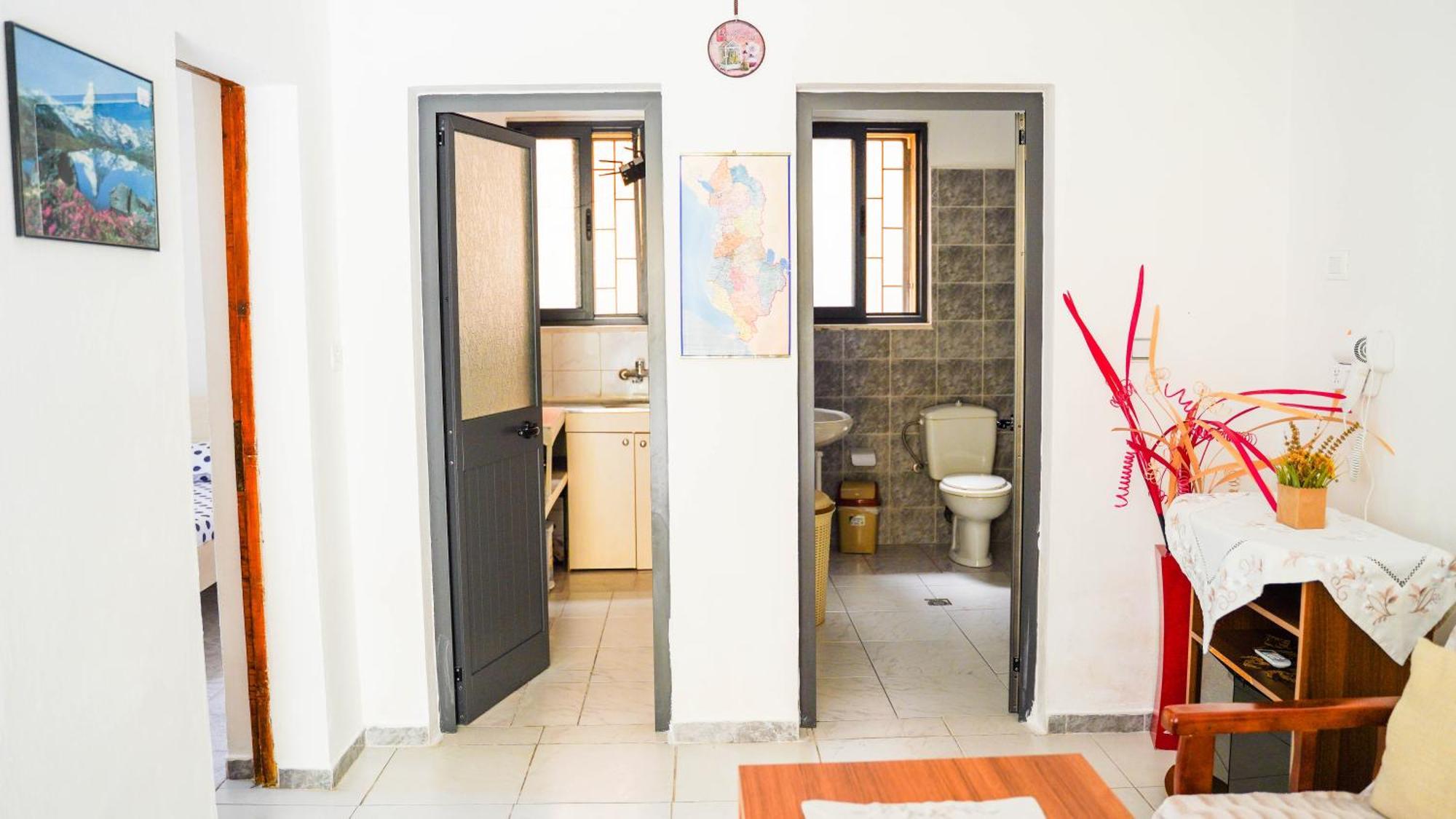 Vila Aliaj Luxury Apartment With 2 Rooms With Private Wonderful Terrace Durrës Kültér fotó